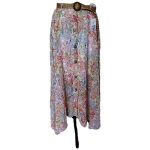 Long flowered skirt